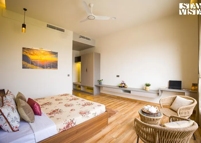 Stayvista At Priana - A Luxury Pool Villa With Gym